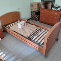 letto per disabili e carrozzine e accessori 