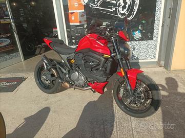 Ducati Monster 937 