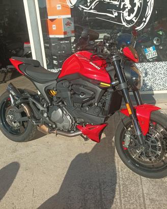 Ducati Monster 937 