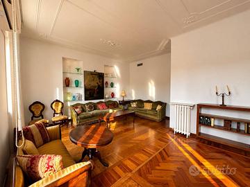 Appartamento di 157 m² con 3 locali a Milano
