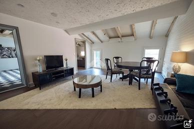 3 LOCALI A REGGIO NELL'EMILIA