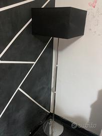 Lampada da salotto, poltrone sofà