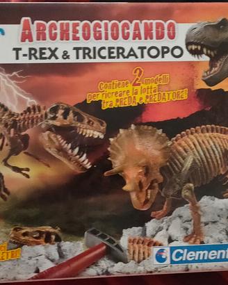 Archeogiocando T-Rex e Triceratopo 