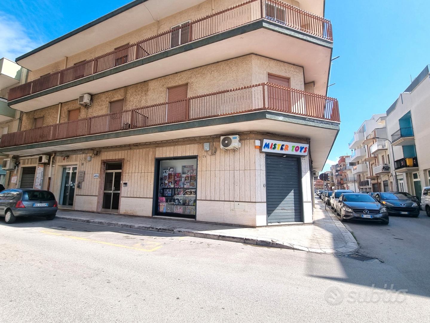 RIF.:2164 -Quadrilocale + Acc.ri Zona Piazza Verdi - Vista 2