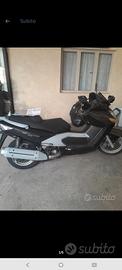 scooter maxi 500