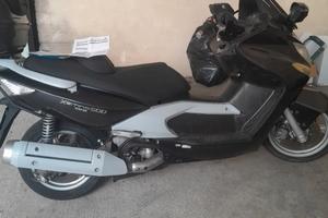 scooter maxi 500