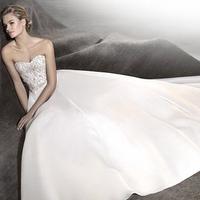 Splendido abito da sposa Pronovias