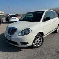 Lancia Ypsilon 1.2 69 CV Unyca