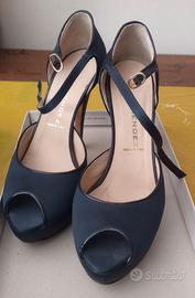 Sandalo blu con tacco Paula Mendez numero 39