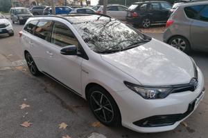 Toyota Auris Touring Sports 1.8 Hybrid Lounge