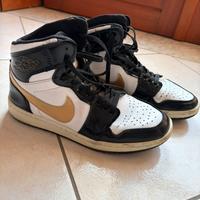 Nike Air Jordan 1 Black Metallic Gold