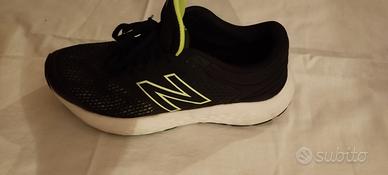 NEW BALANCE Running Uomo - Nero e verde fluo