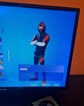 PLAYSTATION 4 IKONIK