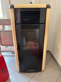 Stufa a Pellet Extraflame + Aspiracenere Incluso!