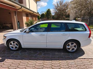 Volvo V50 1.6 d2 Polar Plus – Diesel Euro5