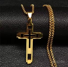 Collana dorata con crocifisso croce cattolica 