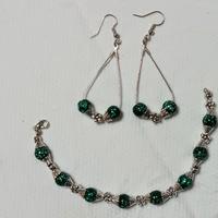 bracciale e orecchini perle verdi/nero