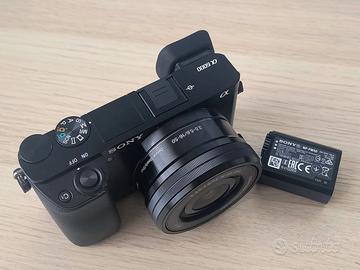 Mirrorless Sony Alpha A6000 + obiettivo 16-50mm