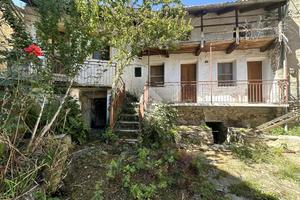 2 LOCALI A BUSSOLENO