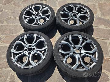 4 cerchi gommati da 17"