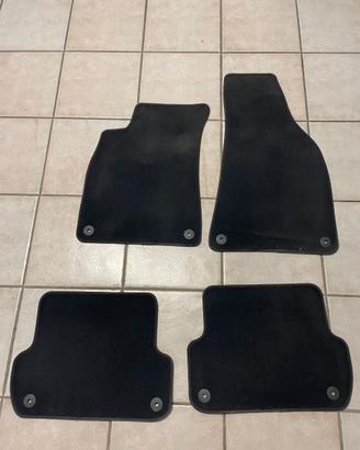 TAPPETINI AUDI A4 SERIE 3