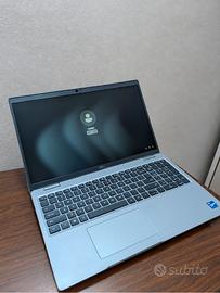 dell latitude 5520 i7 11th gen 16gb ram 512gb ssd 