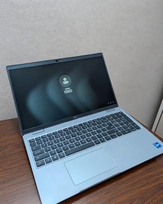 dell latitude 5520 i7 11th gen 16gb ram 512gb ssd 