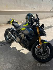 Ducati streetfighter v4s