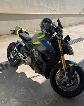 Ducati streetfighter v4s