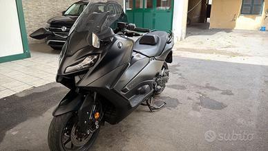 Yamaha T Max 560