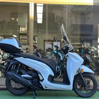 Honda SH 350 2024 tuo a soli 52€ al mese