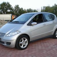 MERCEDES-BENZ A 180 CDI Elegance