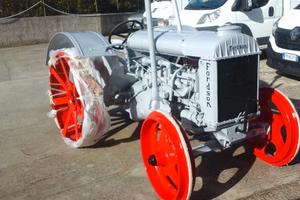UNICO,IL PRIMO TRATTORE L MONDO FORDSON DEL 1927