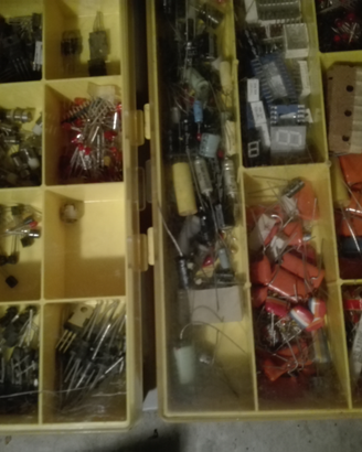 Componenti elettronici misti