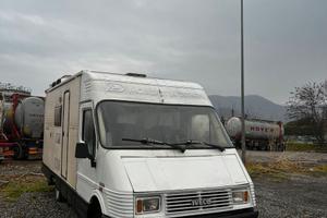 CAMPER IVECO TURBO DAILY PREZZO TRATTABILE