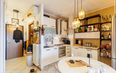 MONOLOCALE RISTRUTTURATO CON CANTINA E POSTO AUTO