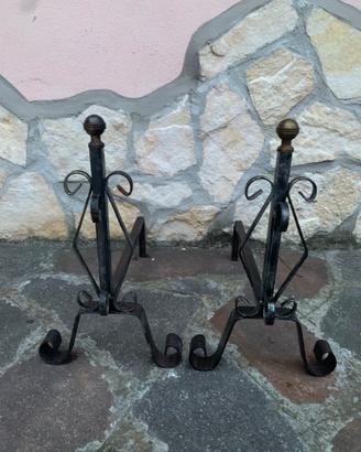 Alari per camino in ferro battuto