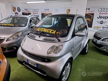 Smart 700 city-coupé pure (45 kW)