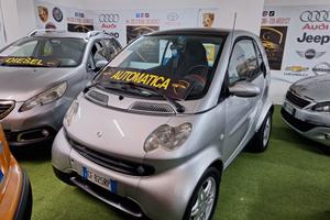 Smart 700 city-coupé pure (45 kW)
