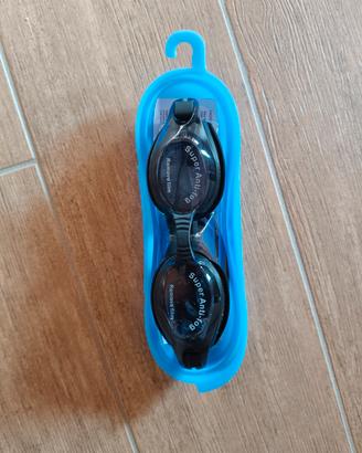 Occhiali da nuoto 