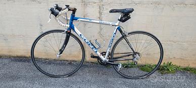 Bici da corsa taglia media