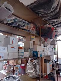 Stock in blocco ricambi auto 