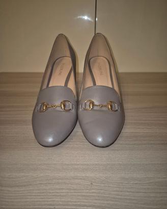 Scarpe da ufficio, grigie, in vera pelle.