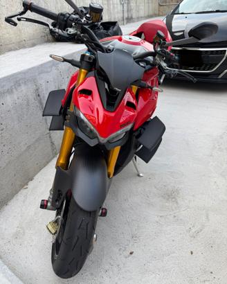 Ducati Streetfighter V4S 2023