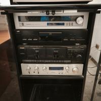 amplificatore e  giradischi con casse 