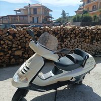 Piaggio Hexagon GTX 180