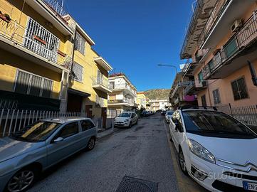 AUTORIMESSA A POZZUOLI