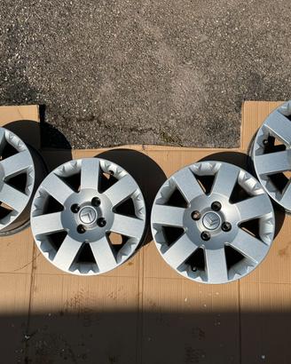 CERCHI IN LEGA 15 “ CITROEN C2 VTR