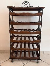 Cantinetta in legno e ferro battuto