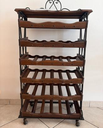 Cantinetta in legno e ferro battuto